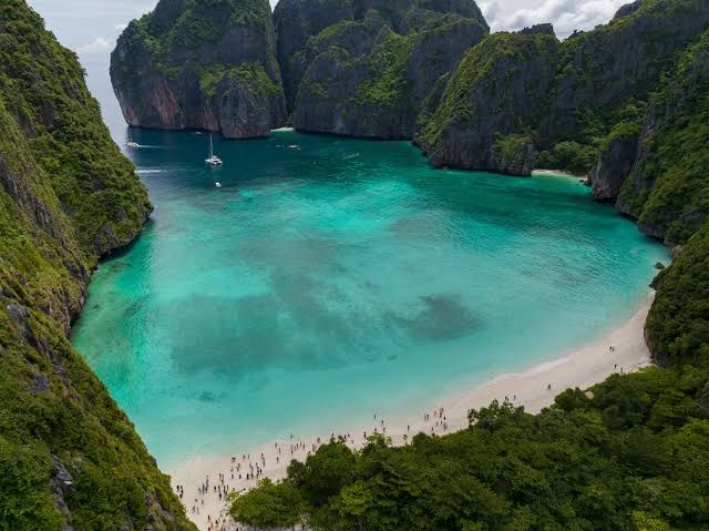 Phi Phi Islands Emerald Cove
